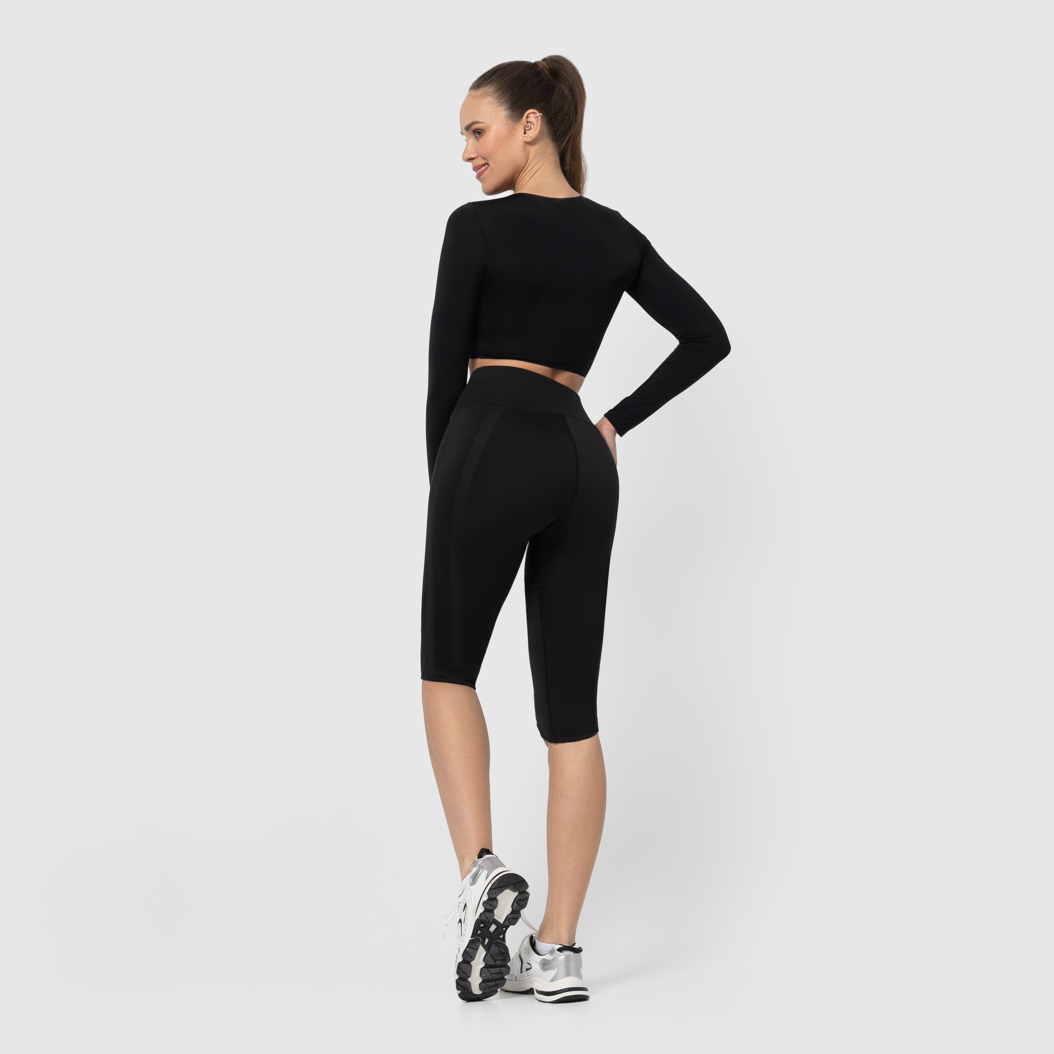 Capri Resistance Band Leggings